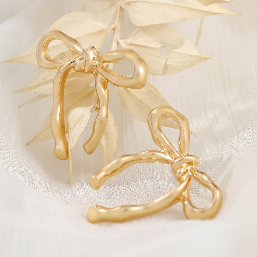 1 Pair Elegant Gold Bow Stud Hoop Earrings, Smooth Curved Interlocking Bow Design with Secure Ear Backs, Lightweight Hypoallergenic Women Jewelry, Versatile for Daily Wear & Party All Seasons