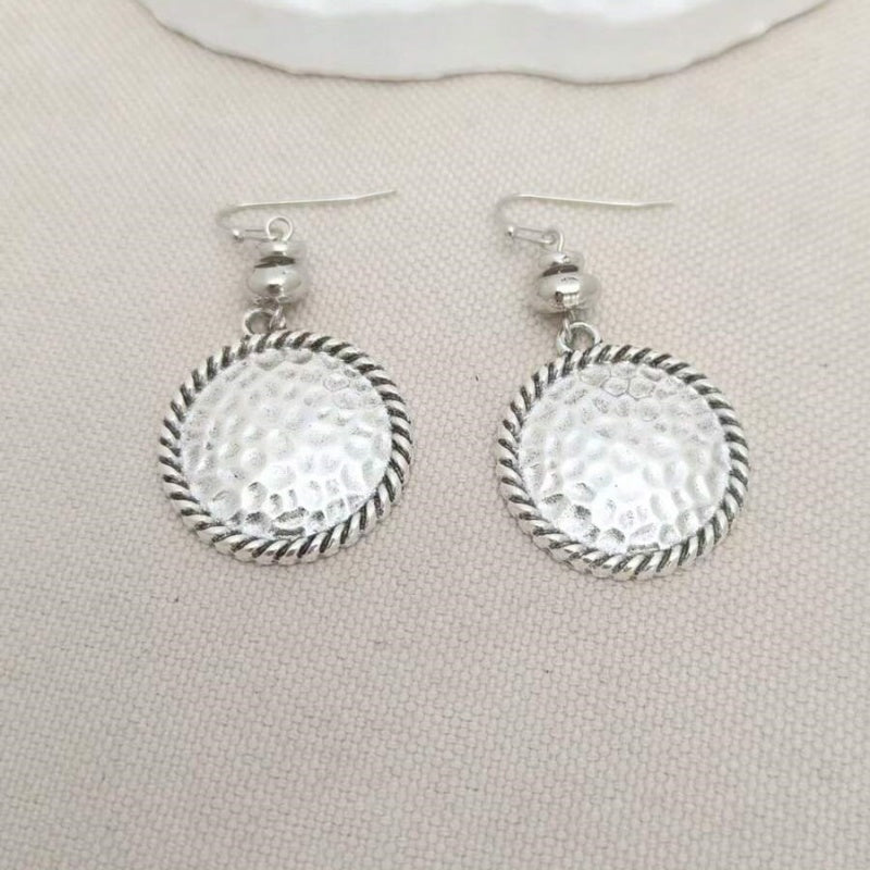 Dainty Floral Round Earrings for Women, Minimalist Hammered Pendant Earrings, Retro Vintage Daily Wear Ear Jewelry, Ideal Gift for Ladies