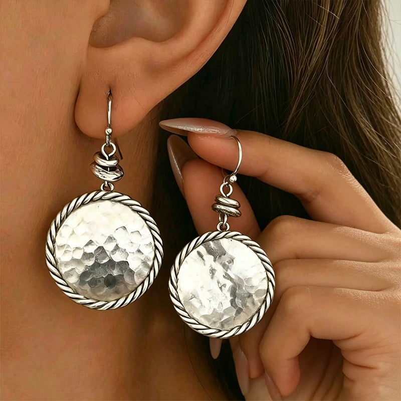 Dainty Floral Round Earrings for Women, Minimalist Hammered Pendant Earrings, Retro Vintage Daily Wear Ear Jewelry, Ideal Gift for Ladies