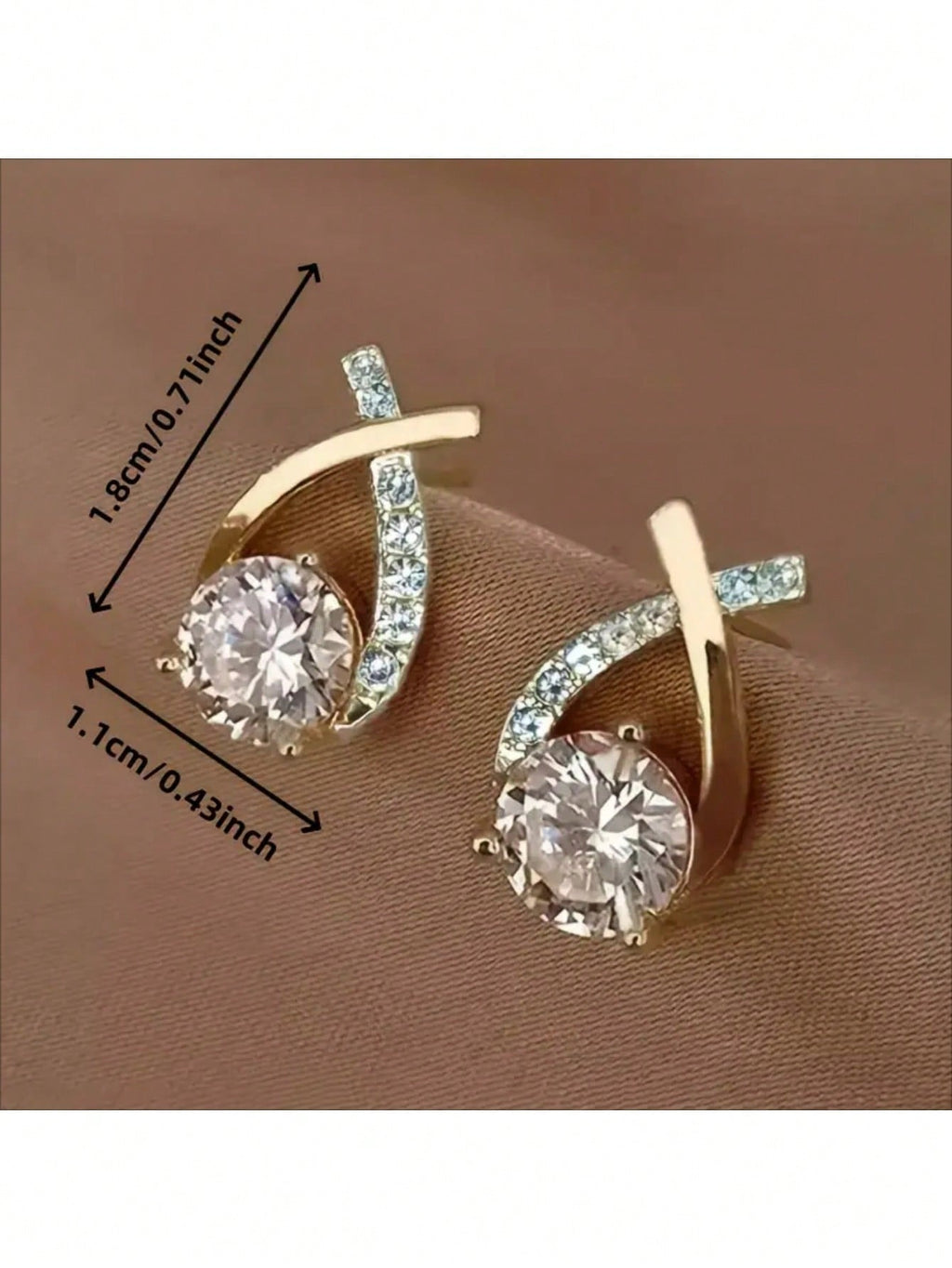 1pairs Elegant Gold Tone Teardrop Stud Earrings With Sparkling Cubic Zirconia, Delicate Criss-Cross Design, Perfect For Adding A Touch Of Glamour To Everyday Wear, Parties, Weddings, And Special Occasions, Lightweight And Comfortable, Hypoallergenic Jewel