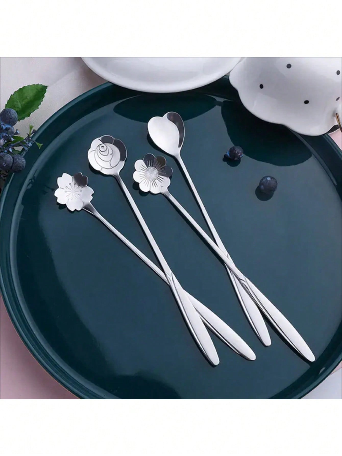 Stainless Steel Flower Design Spoons, Long Handle Dessert Tea Coffee Mixing Spoons, Vintage Style With Assorted Flower Shapes, Perfect For Stirring Beverages, Eating Desserts, Ice Cream, Yogurt, Elegant Kitchen Utensils For Home, Office, Parties, And Cafe
