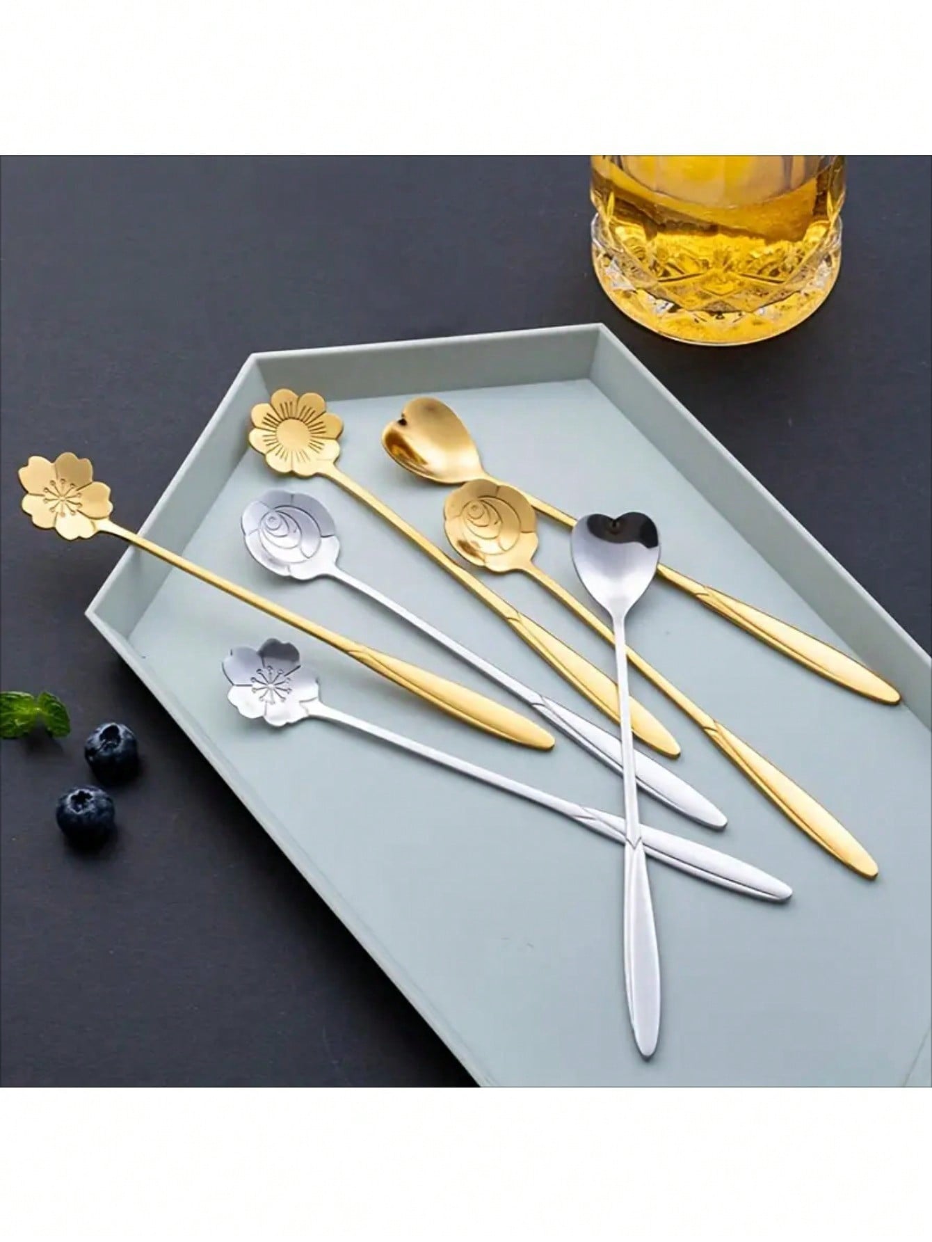 Stainless Steel Flower Design Spoons, Long Handle Dessert Tea Coffee Mixing Spoons, Vintage Style With Assorted Flower Shapes, Perfect For Stirring Beverages, Eating Desserts, Ice Cream, Yogurt, Elegant Kitchen Utensils For Home, Office, Parties, And Cafe