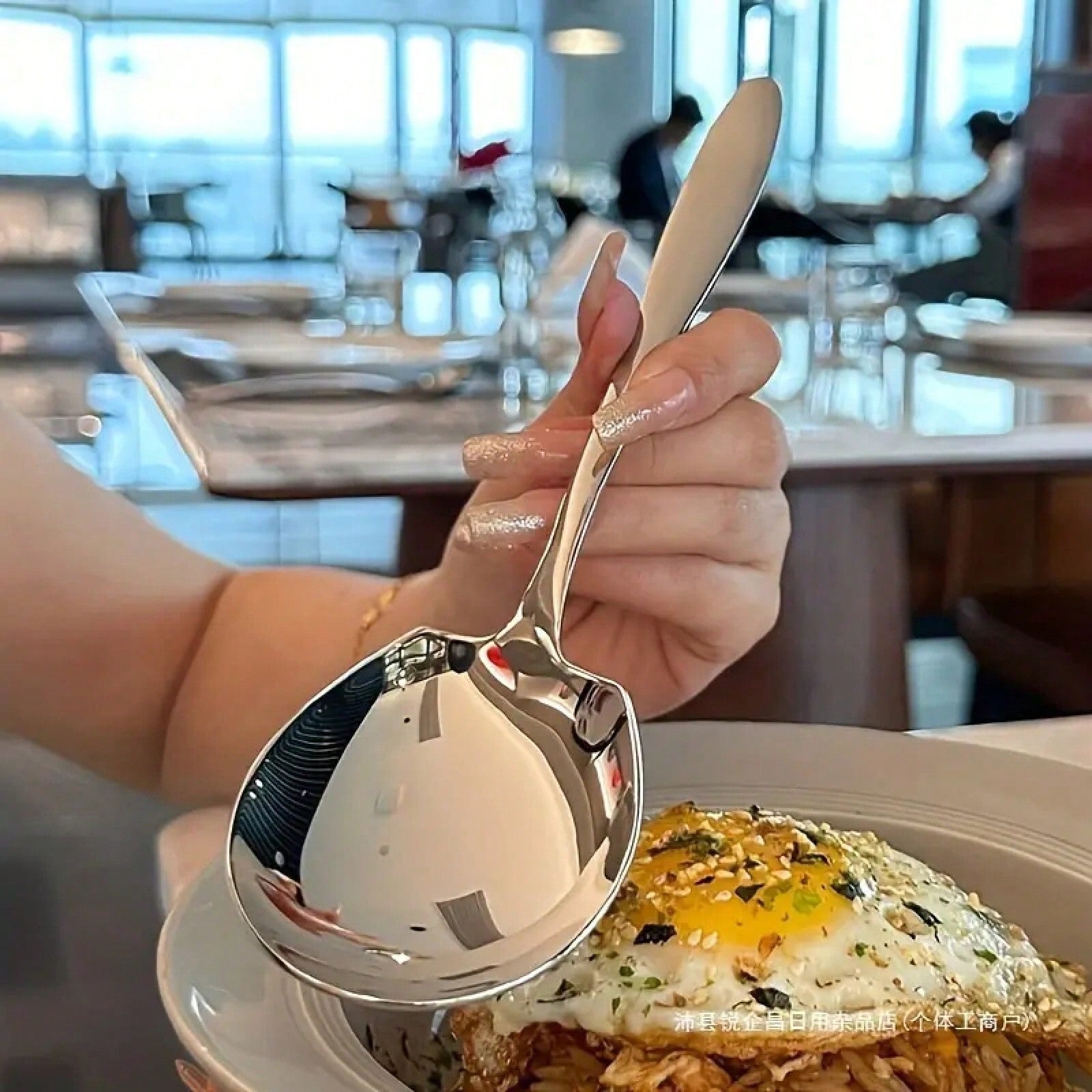 Thickened Stainless Steel Long Handle Serving Spoon Multipurpose For Soup Pasta Salad Buffet Dining