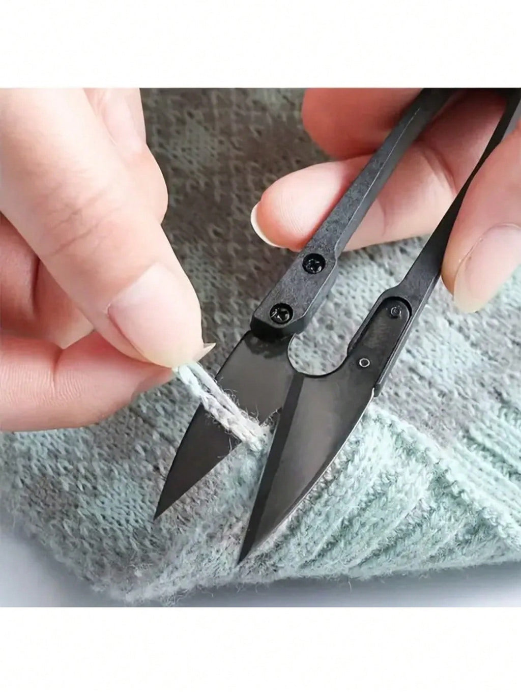 1pc High-Quality Black Carbon Steel Small Scissors, U-Shaped Spring Yarn Cutters, Thread Cutters For Sewing, Household Needle And Thread Tools, Mini Garden Pruners For Bud And Leaf Trimming, Perfect For DIY, Crafting, And Plant Care
