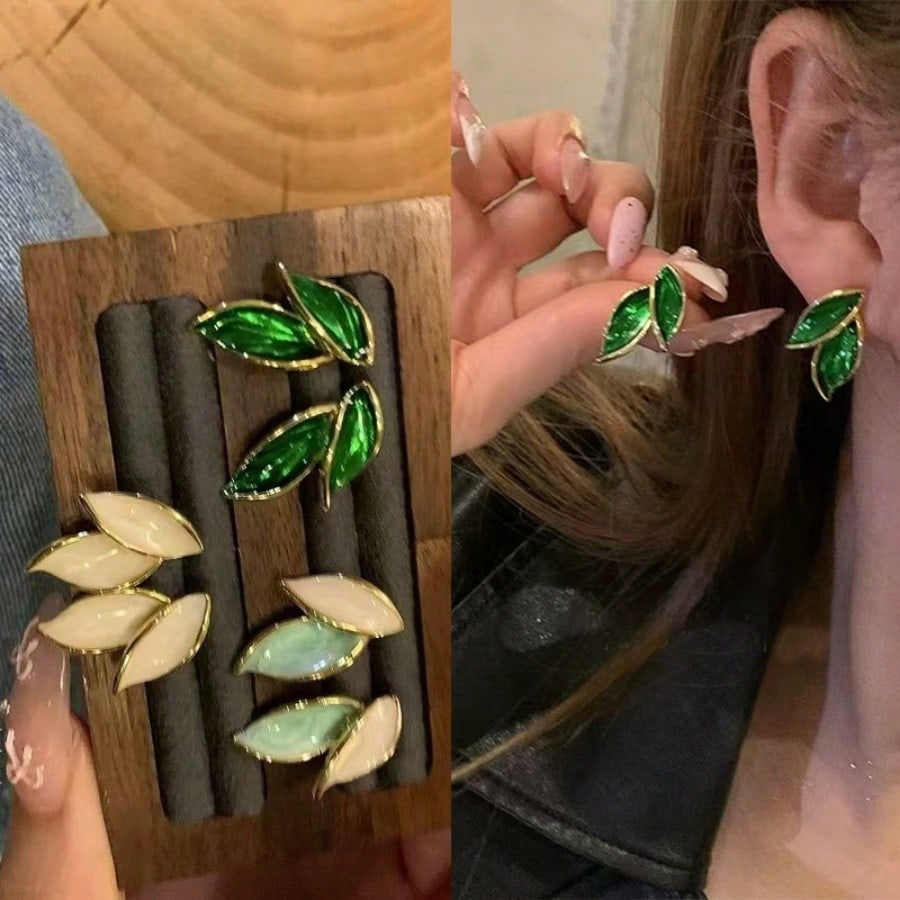 A Pair Of French Leaf-Shaped Earrings, Green Forest-Style Earrings, Fresh And Simple Ladies' Jewelry, Suitable For Going Out And Giving To Family And Friends