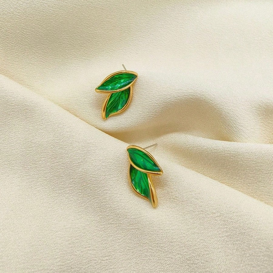 A Pair Of French Leaf-Shaped Earrings, Green Forest-Style Earrings, Fresh And Simple Ladies' Jewelry, Suitable For Going Out And Giving To Family And Friends