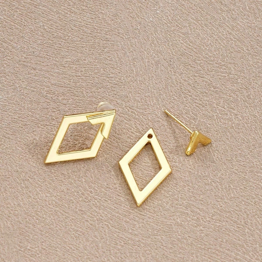 A Pair Of Metal Geometric Earrings, Elegant And Versatile, Suitable For All Occasions, Commuting To Work, Shopping, Giving Gifts, Birthdays And Anniversaries