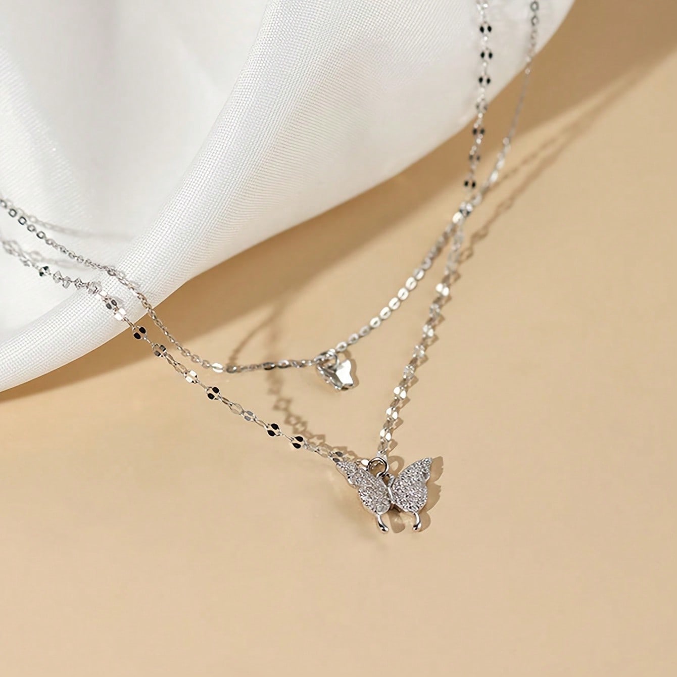 1 Double Necklace With Butterfly Pendant | Sparkling Embellishment, Exquisite Chain Jewelry, Suitable For Daily And Party Wear, Retro Minimalist Style, Versatile Accessories, Exquisite Beaded Women's Model