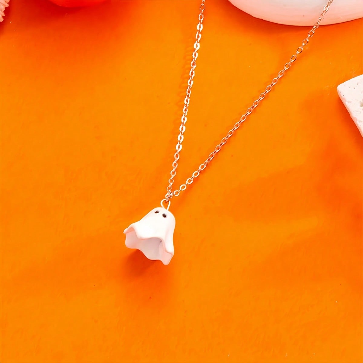1 Piece Of Women's Necklace - With Cute Cartoon Ghost Pendant, Cute Gothic Jewelry, Suitable For Daily Halloween/Valentine's Day Gifts - For Her Birthday/Anniversary Gifts - Necklace Without Power Supply, Pendant Necklace, Playful Accessories, Whimsical D