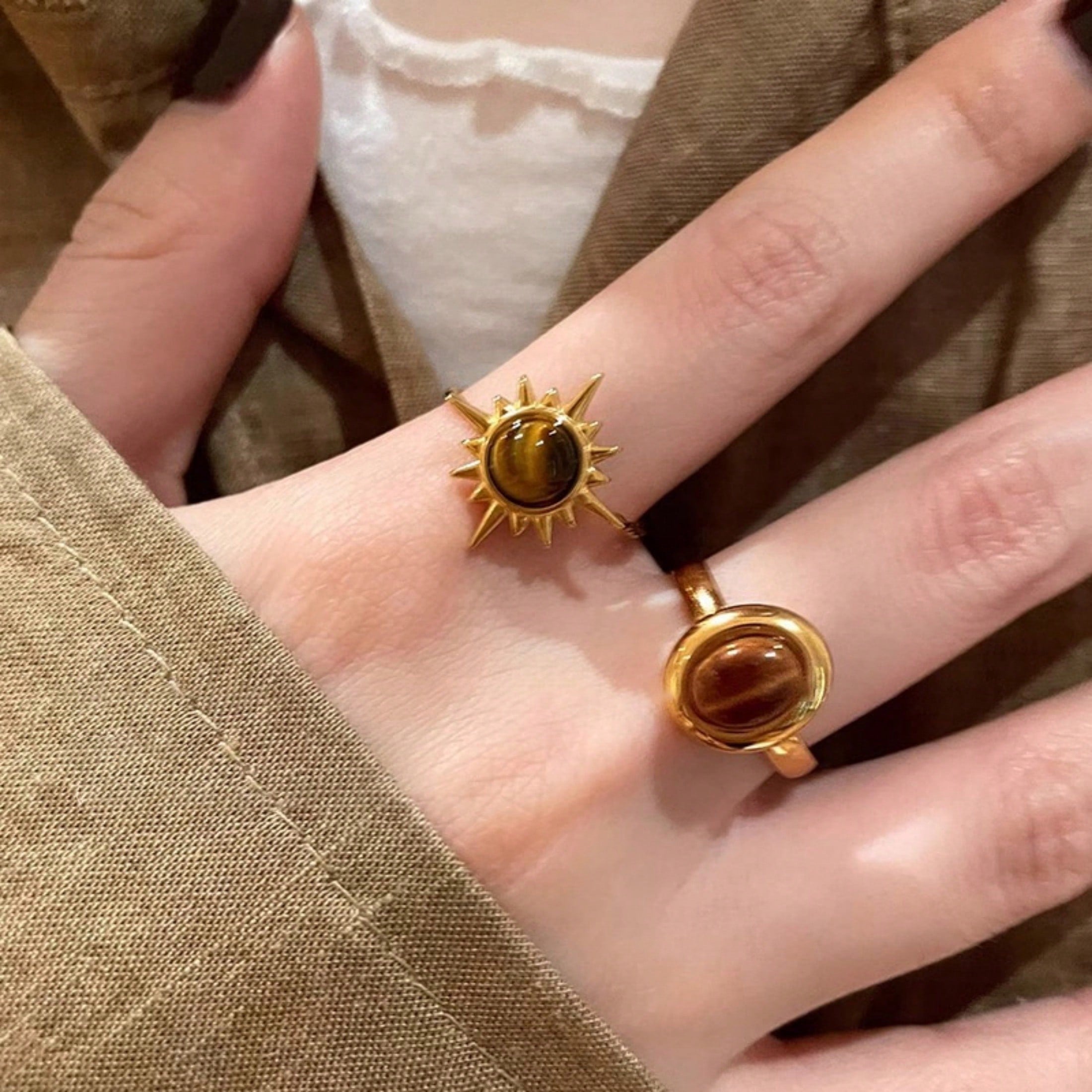 3-Piece Retro Luxury Bohemian Ring, Made Of Gold Tiger Eye Stone Material And Designed With A Vintage Feel. The Fashionable And Luxurious Details Are Prominent, And The Adjustable Ring Mouth Can Be Adapted To Different Finger Circumferences. It Can Be Sta