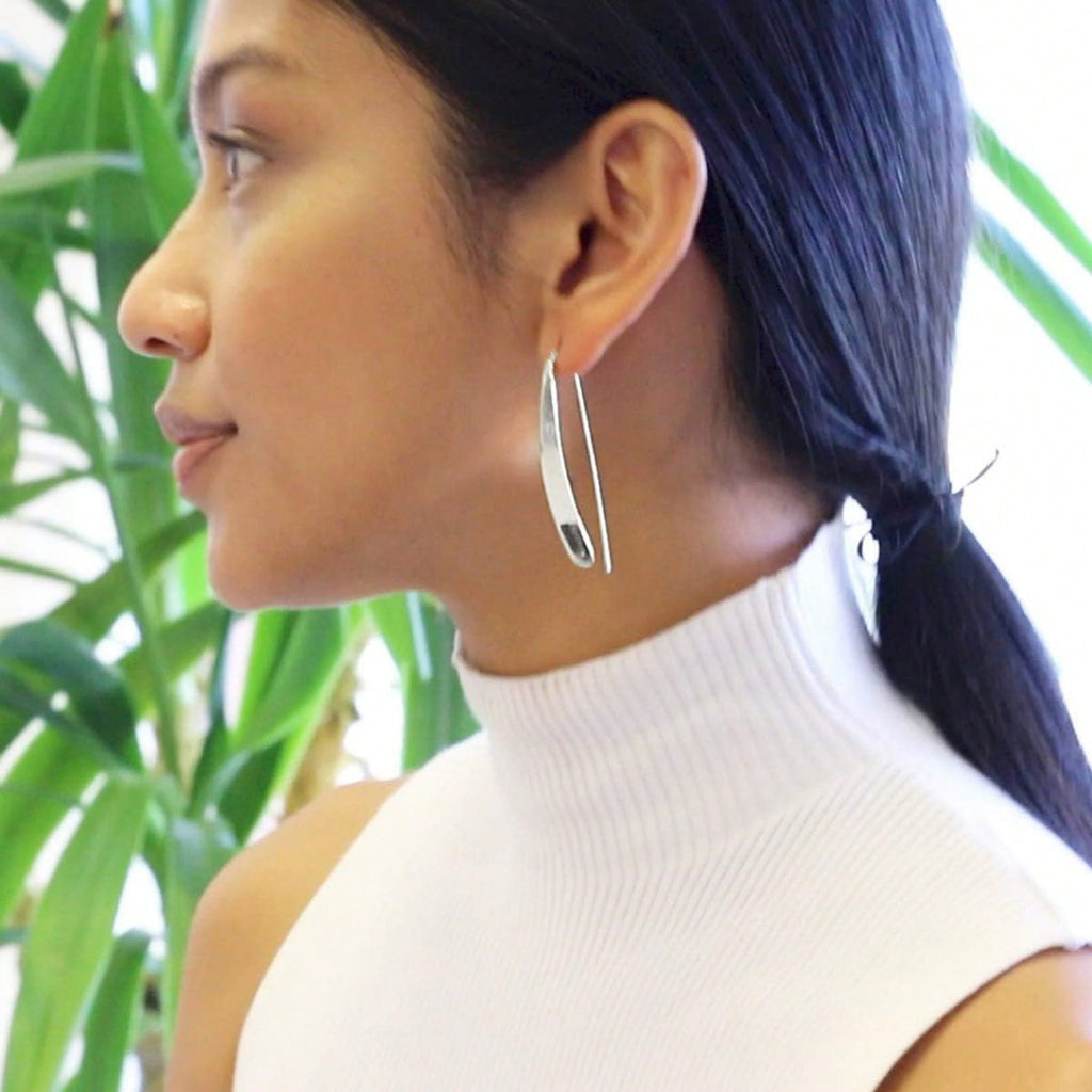 1 Pair Of Silver European And American Light Luxury Geometric Ear Hook Earrings, Women's Bohemian Style Jewelry, With A Bright Surface That Enhances The Temperament, Suitable For Pairing With Graduation Party Satin/Gauze Dresses As A Single Item, Suitable