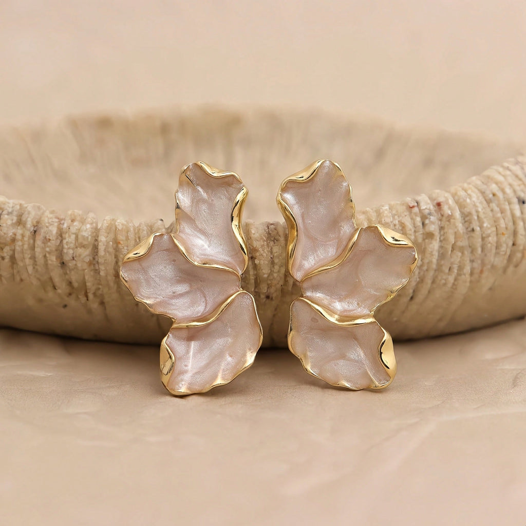 1 Pair Of Women's Golden Petal Earrings, Irregular And Unique Enamel Floral Design, Low Allergy Material For Casual/Formal Occasions, Stylish Jewelry Gift That Exudes Elegance