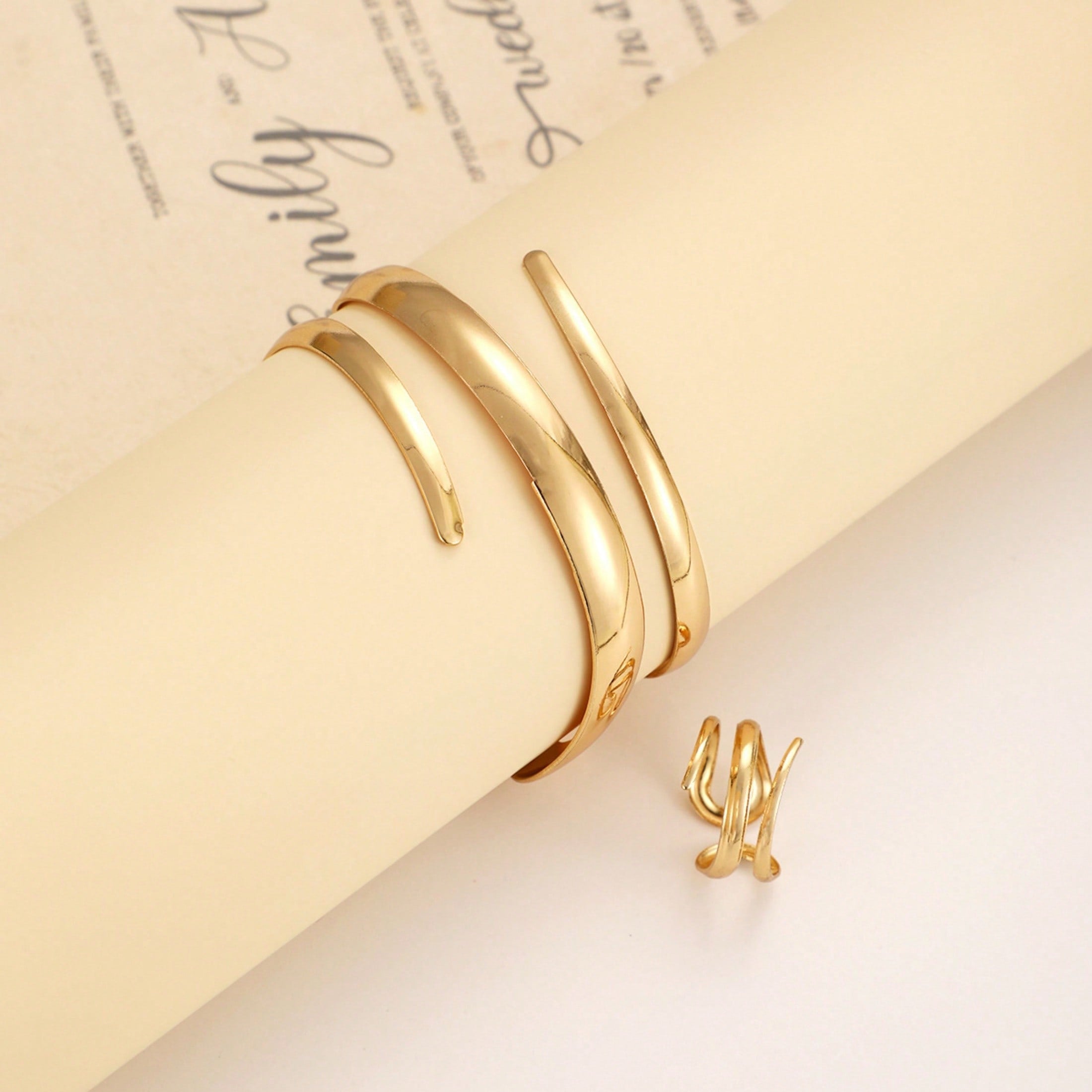 1 Set Of Exaggerated Spiral Small Accessories For Women, Wide Hollow Bracelet Ring, Elegant Daily Accessory 1 Set Of Women's Stylish Small Accessories, Wide Hollow Exaggerated Spiral, Bracelet Ring For Work & Parties