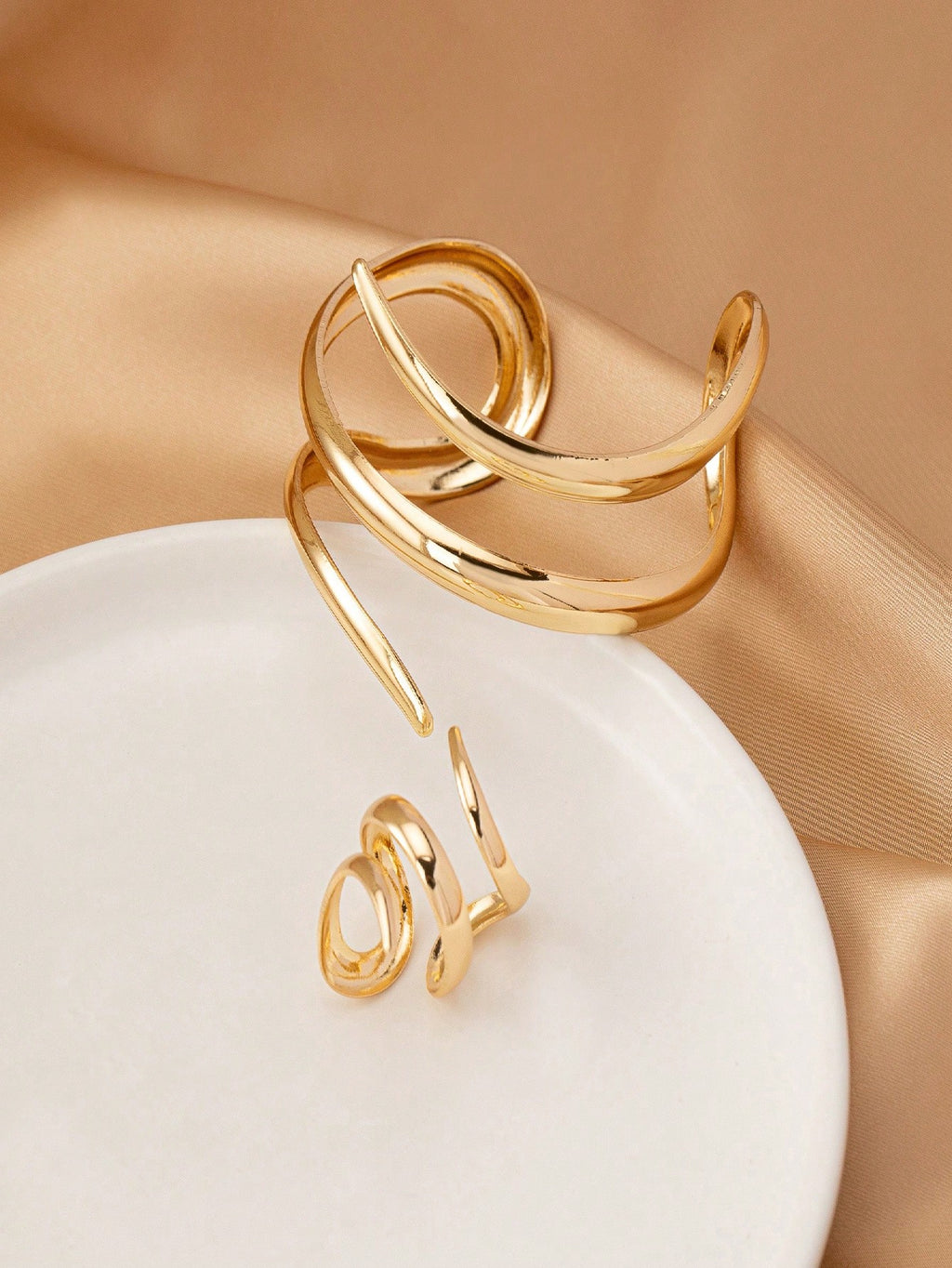 1 Set Of Exaggerated Spiral Small Accessories For Women, Wide Hollow Bracelet Ring, Elegant Daily Accessory 1 Set Of Women's Stylish Small Accessories, Wide Hollow Exaggerated Spiral, Bracelet Ring For Work & Parties