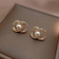 1 Pair Of Fashionable & Luxurious Cross Pearl-Embedded Stud Earrings, Versatile C-Shaped Hoops For Women , Fashion Cross Earrings: Luxurious Cross Pearl Studs, Versatile C-Shaped Hoops For Daily Wear