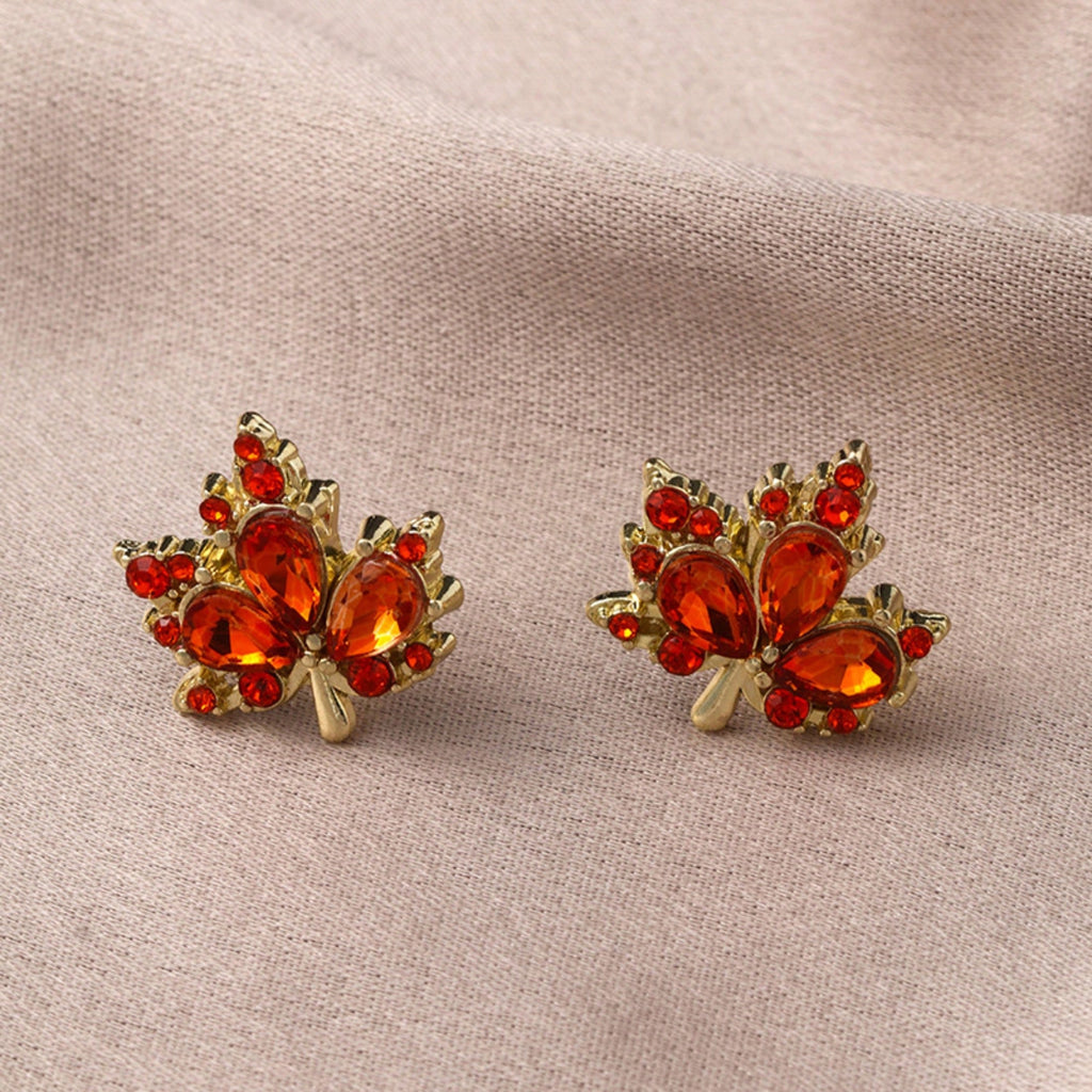 Stylish Maple Leaf Earrings & Necklaces – High-End, Niche Design, Premium Vibe, Light Luxury Stud Earrings