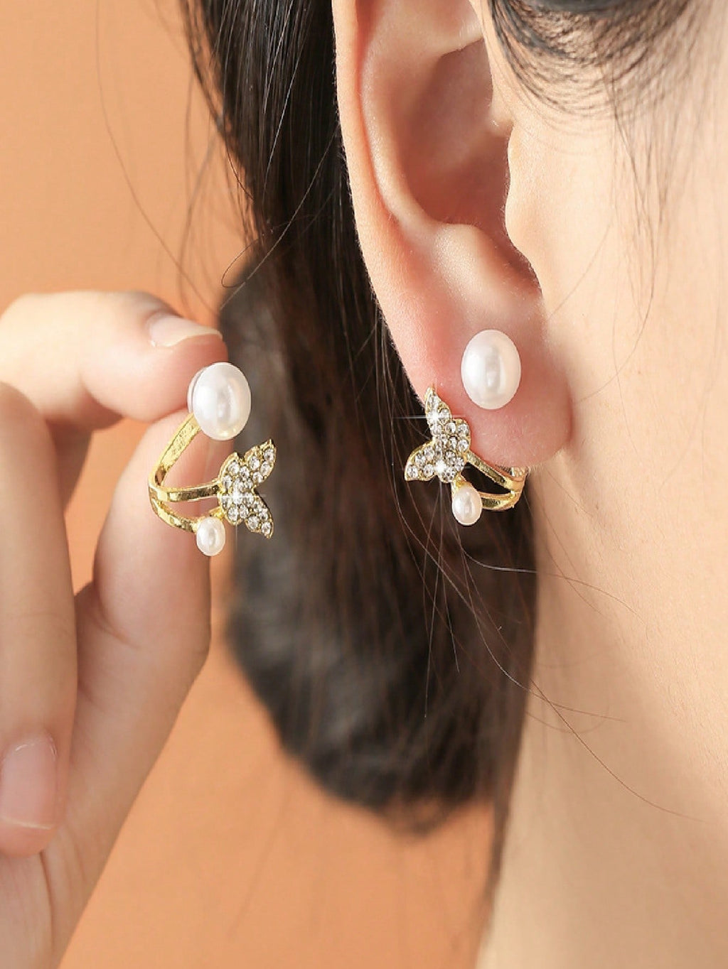 Women's Gold Alloy Mermaid Tail Studs – Crystal-Inlaid, Elegant For Daily/Formal Wear, All-Season Mermaid Gift, Minimalist, Crystal Details, Stylish Exquisite Earrings