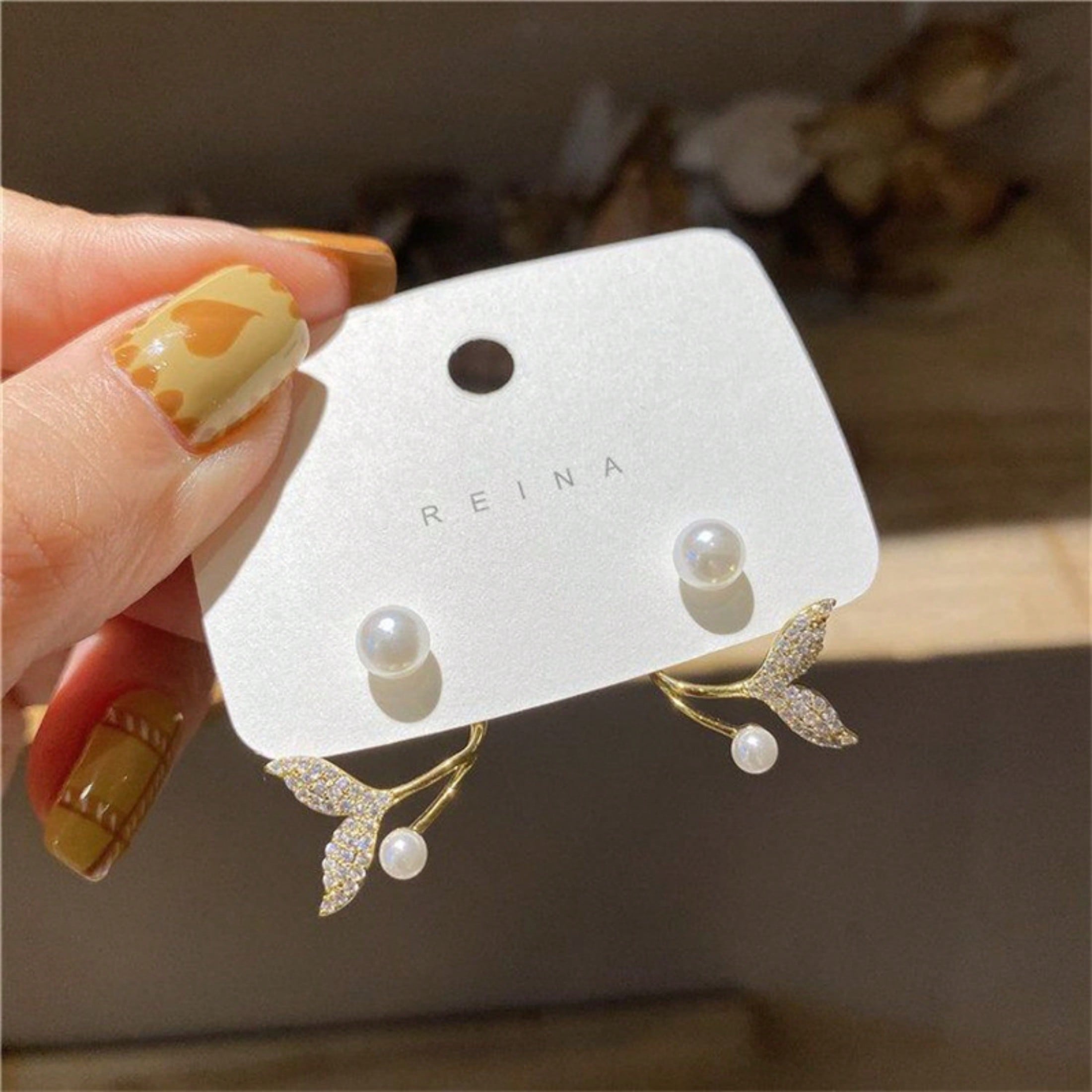 Women's Gold Alloy Mermaid Tail Studs – Crystal-Inlaid, Elegant For Daily/Formal Wear, All-Season Mermaid Gift, Minimalist, Crystal Details, Stylish Exquisite Earrings