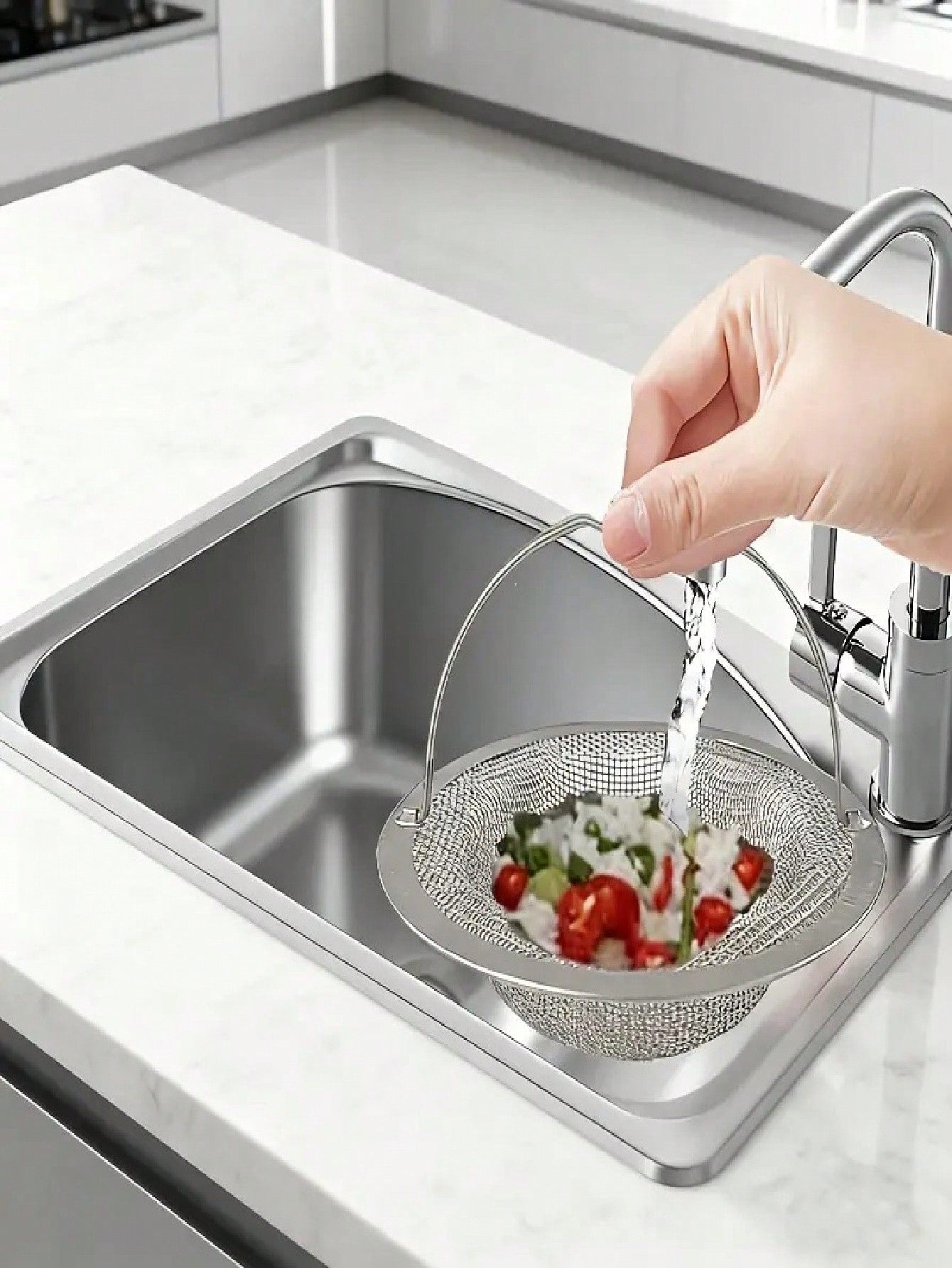 1PC Stainless Steel Kitchen Sink Filter, Sink Drainage Filter Basket, Large Size 4.3-Inch Diameter, Suitable For Most Household/Commercial Sinks, Fine Pore Encrypted Food Residue Collector, Easy To Take And Wash, Vegetable Basin Sink, Anti Clogging Artifa