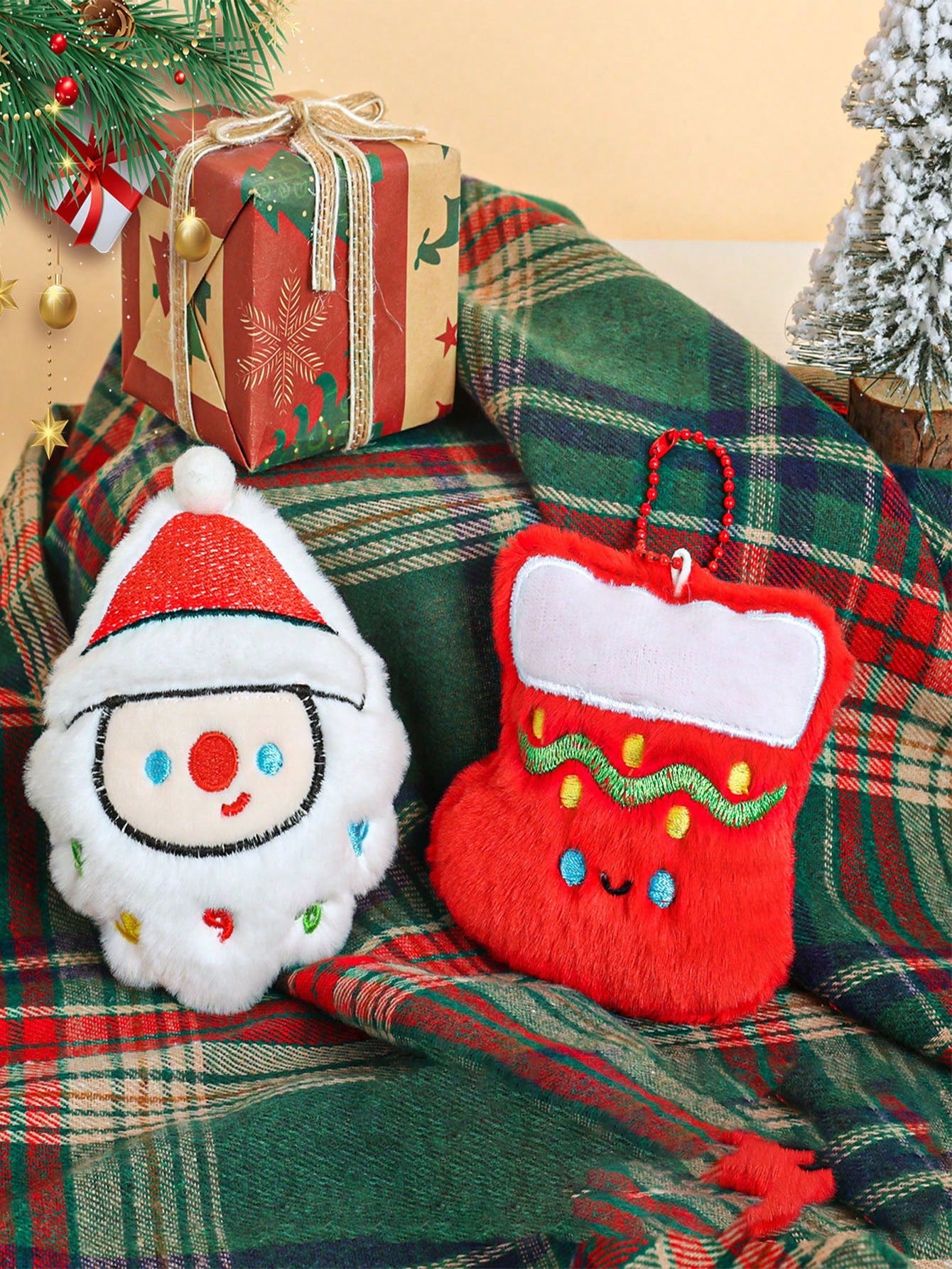 Christmas-Style Plush Mini Decorations, Key Rings, Backpack Pendants, Decor Parts - Festive Gifts