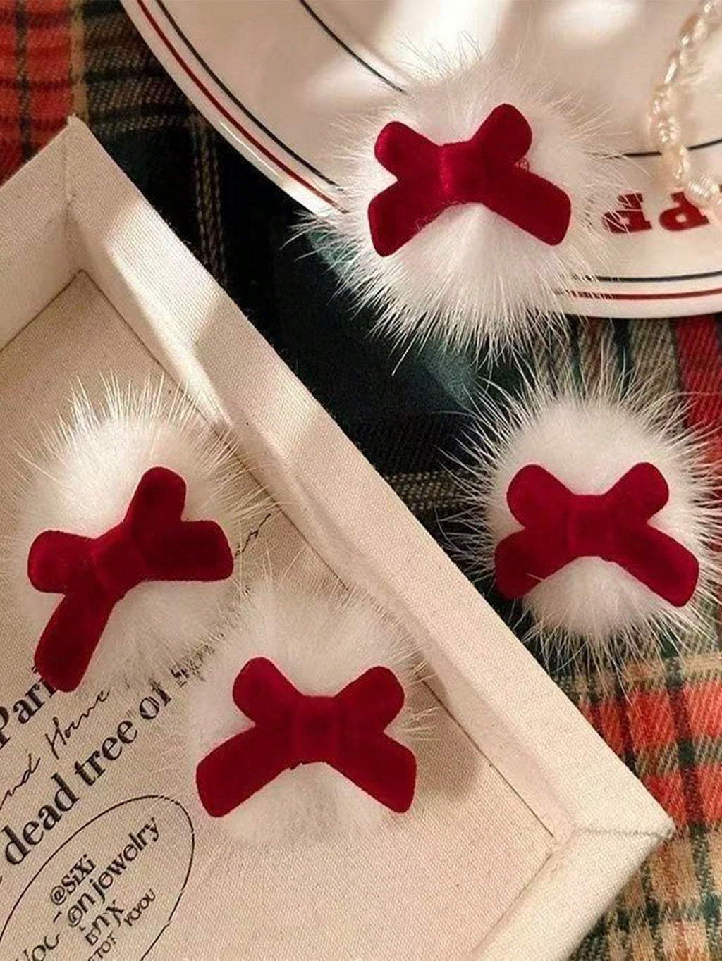 Elegant Red Bow Hair Clip - Christmas Plush Hair Decoration, Featuring Red Bow, Soft Plush Hair Clip, Ideal For Christmas, New Year, Festival Hair Accessories, Long-Lasting Hair Clip