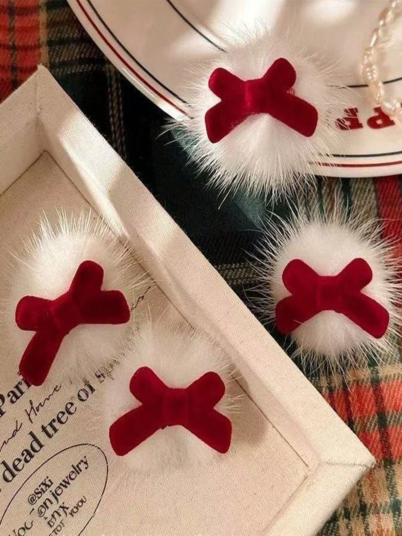 Elegant Red Bow Hair Clip - Christmas Plush Hair Decoration, Featuring Red Bow, Soft Plush Hair Clip, Ideal For Christmas, New Year, Festival Hair Accessories, Long-Lasting Hair Clip