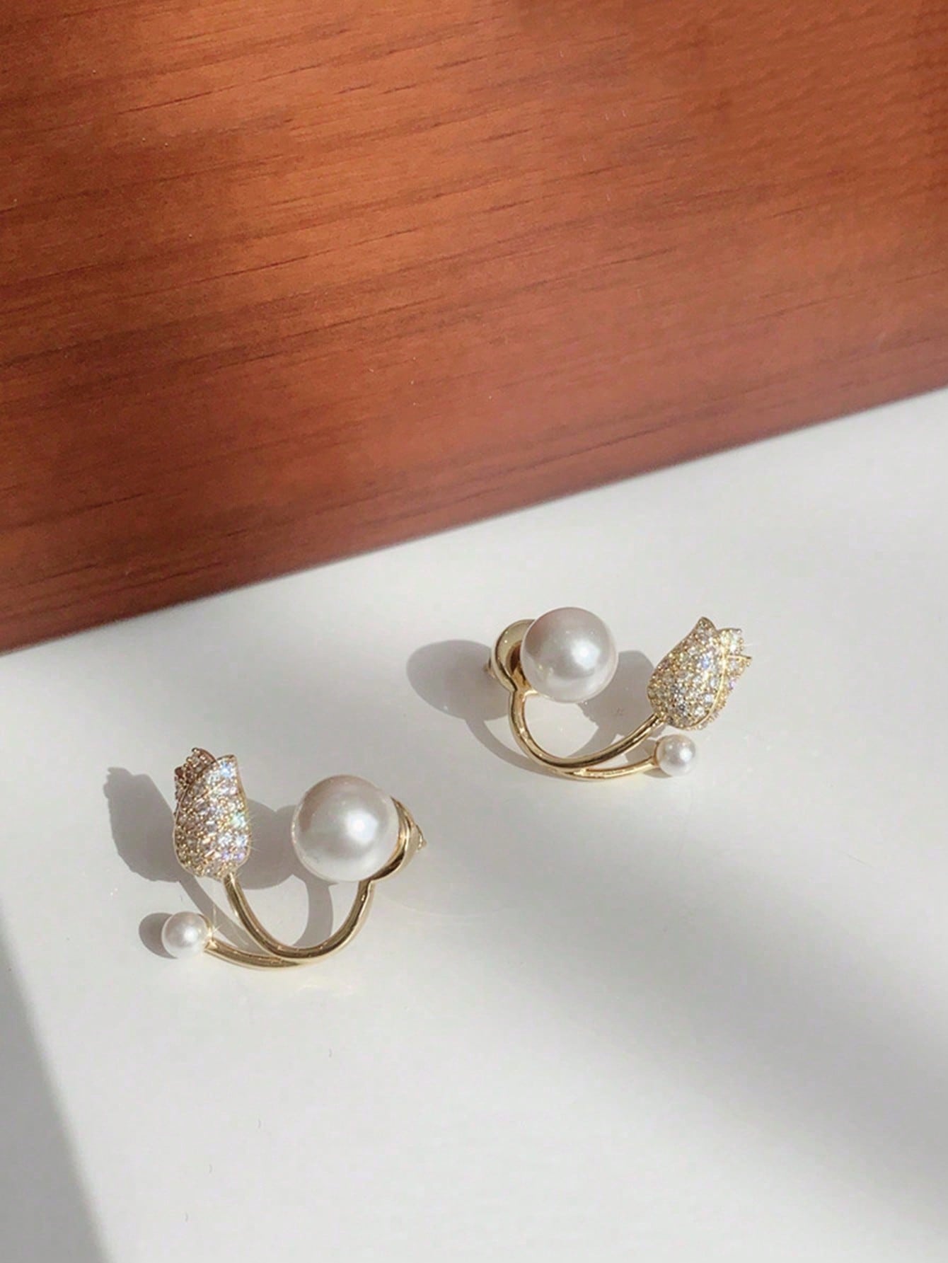 1 Pair Chic Tulip Design Earrings, Sweet Style Suitable For Teenagers, Daily Wear Or A Gift For Friends