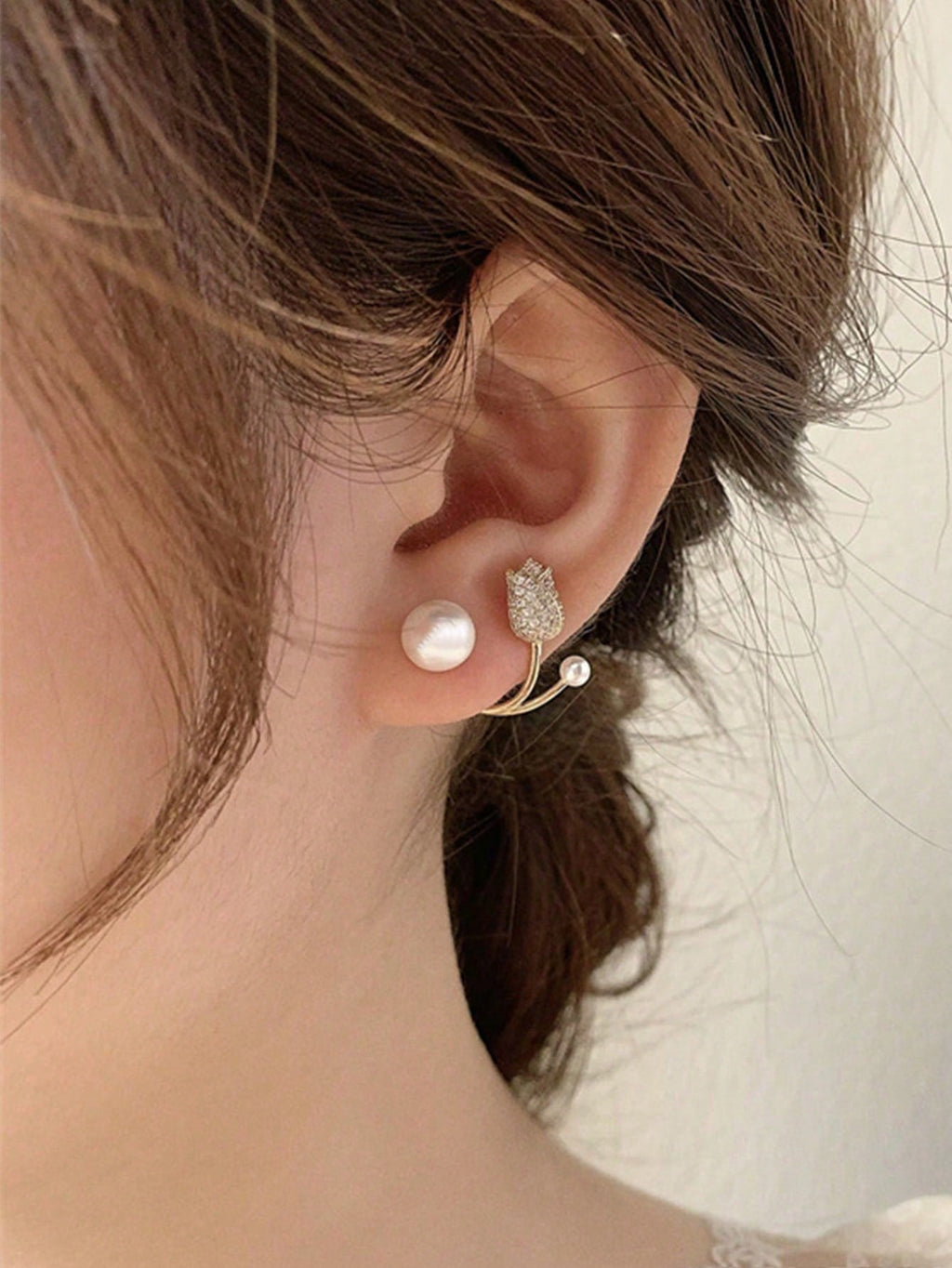 1 Pair Chic Tulip Design Earrings, Sweet Style Suitable For Teenagers, Daily Wear Or A Gift For Friends