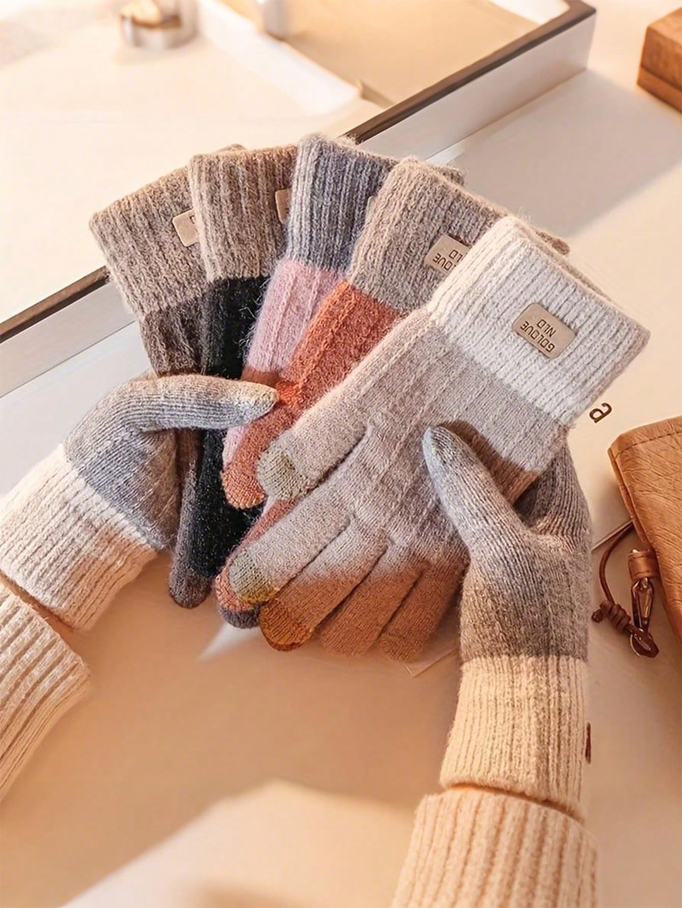1pair Warm Knitted Adult Gloves With Touchscreen Capability, Minimalist Cute Outdoor Warm Gloves, Comfortable Gloves Fit For Cycling & Driving, Knitted Gloves For Using Mobile Phones, Dopamine Cute Adult Gloves