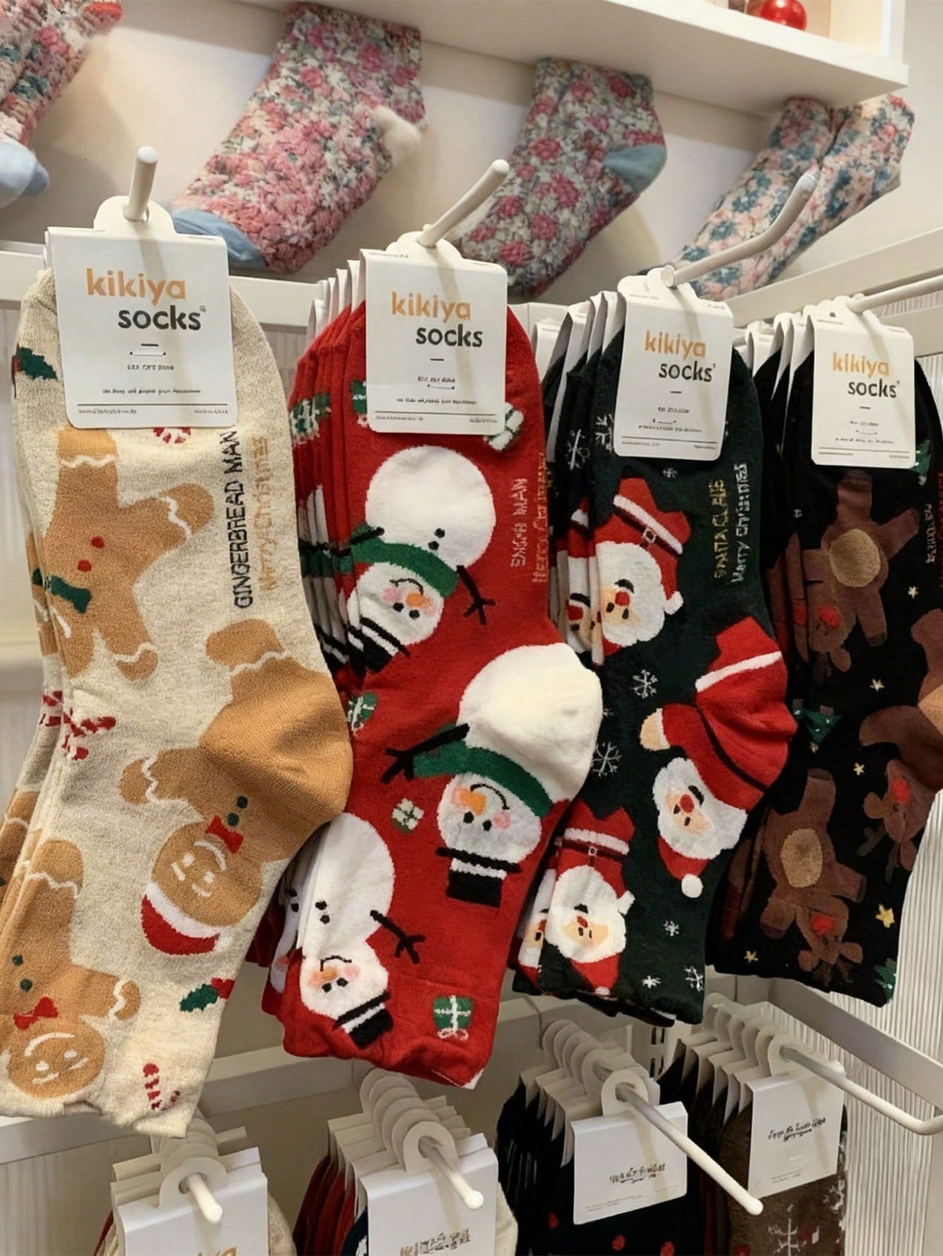 4 Pairs Of Women's Christmas Socks - Festive Snowman, Gingerbread Man, Reindeer, And Santa Claus Patterns, Warm And Comfortable Mid-Calf Socks, Cute Cartoon Design, Soft Holiday Colors For Winter Presents And Casual Wear, All-Season Comfortable Socks