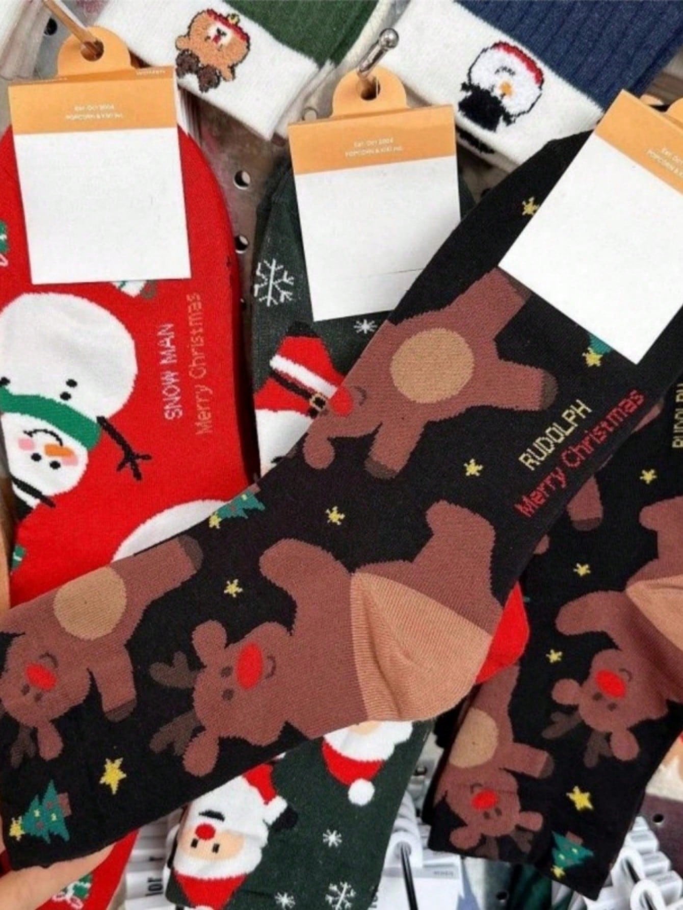 4 Pairs Of Women's Christmas Socks - Festive Snowman, Gingerbread Man, Reindeer, And Santa Claus Patterns, Warm And Comfortable Mid-Calf Socks, Cute Cartoon Design, Soft Holiday Colors For Winter Presents And Casual Wear, All-Season Comfortable Socks