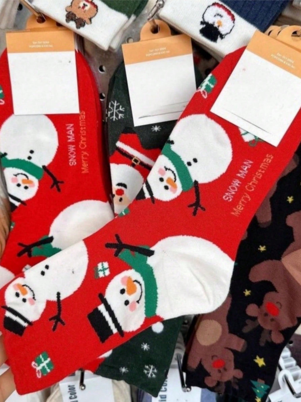 4 Pairs Of Women's Christmas Socks - Festive Snowman, Gingerbread Man, Reindeer, And Santa Claus Patterns, Warm And Comfortable Mid-Calf Socks, Cute Cartoon Design, Soft Holiday Colors For Winter Presents And Casual Wear, All-Season Comfortable Socks