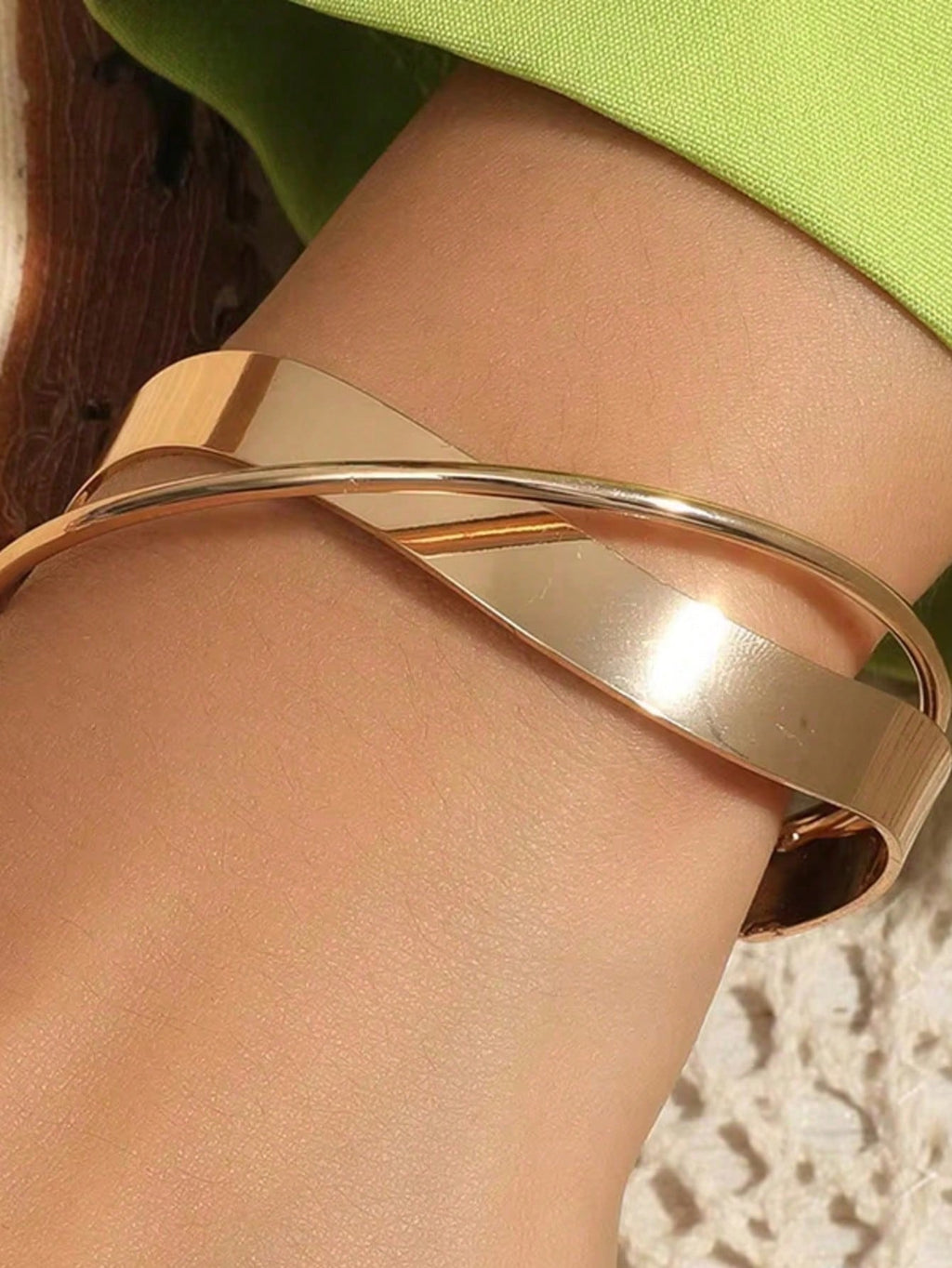 1PC Irregular Geometry Bracelet With Adjustable Mobius Design – Contemporary Modern Fashion