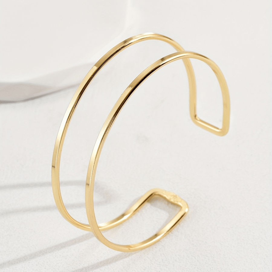 1 Piece Of Classic Double C Adjustable Metal Wire Gold Bracelet, High Quality Elegant Womens Fashion Jewelry, Long Lasting All Season Accessory, Daily Party Wearing Ornament, Nice Gift for Birthday & Anniversary