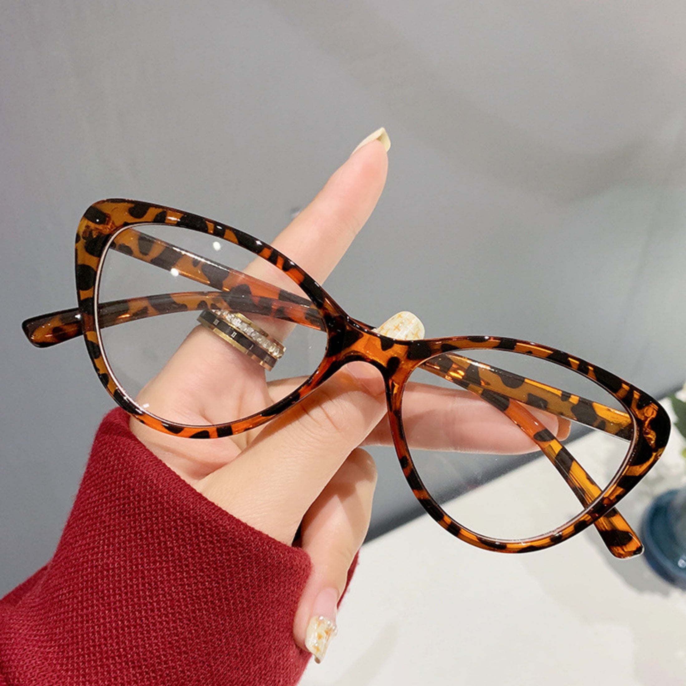 1 Pair Leopard Print Unisex Cat Eye Glasses – Anti-Fatigue Eye Protection with High-Definition Light Transmission, Ideal Eyewear for Extended Computer, Phone & TV Viewing Sessions