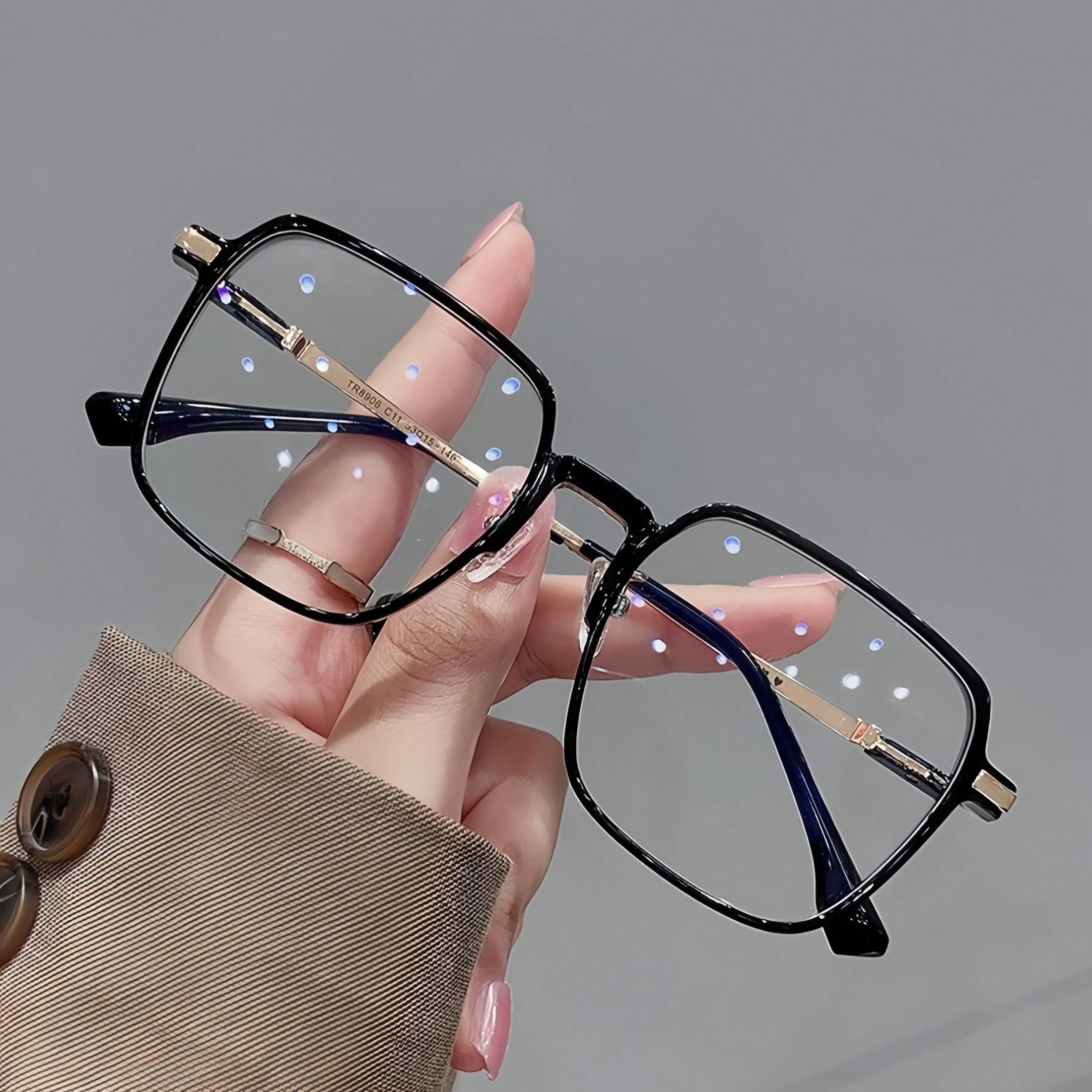 1 Pair Black Frame Square Sunglasses, Bohemian Style Glasses for Outdoor Trip Beach Vacation Daily Party Wear