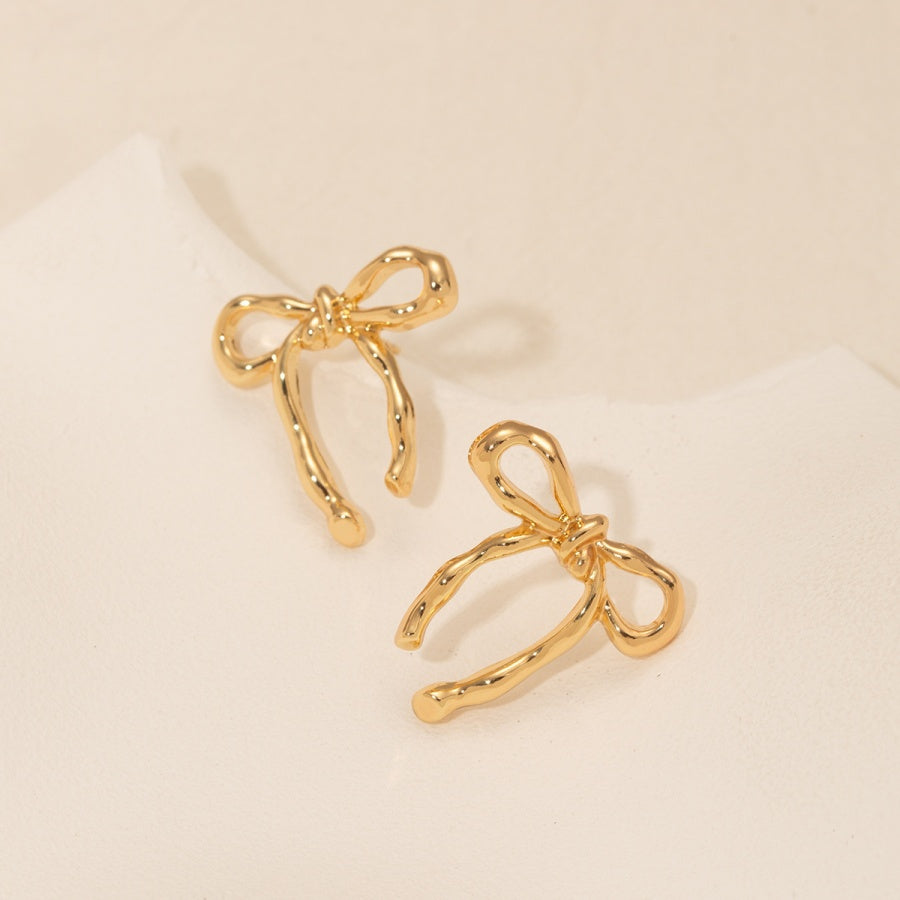 1 Pair Elegant Gold Bow Stud Hoop Earrings, Smooth Curved Interlocking Bow Design with Secure Ear Backs, Lightweight Hypoallergenic Women Jewelry, Versatile for Daily Wear & Party All Seasons
