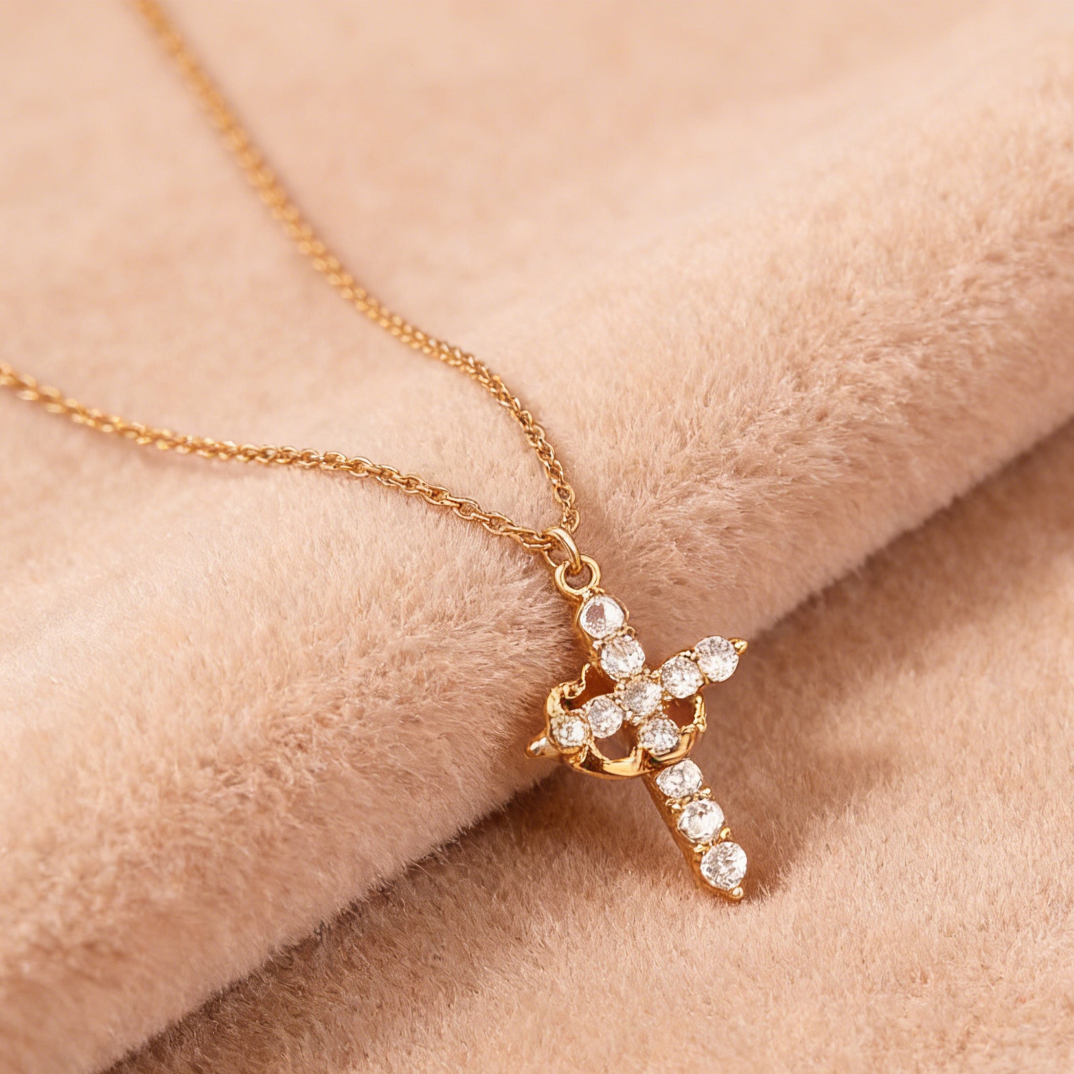1 PC Copper Cross Pendant Necklace – Spinable Circular Element with Elegant Crown Design, Classic Faith-Based Accessory Ideal for Devout Wearers & Daily Styling