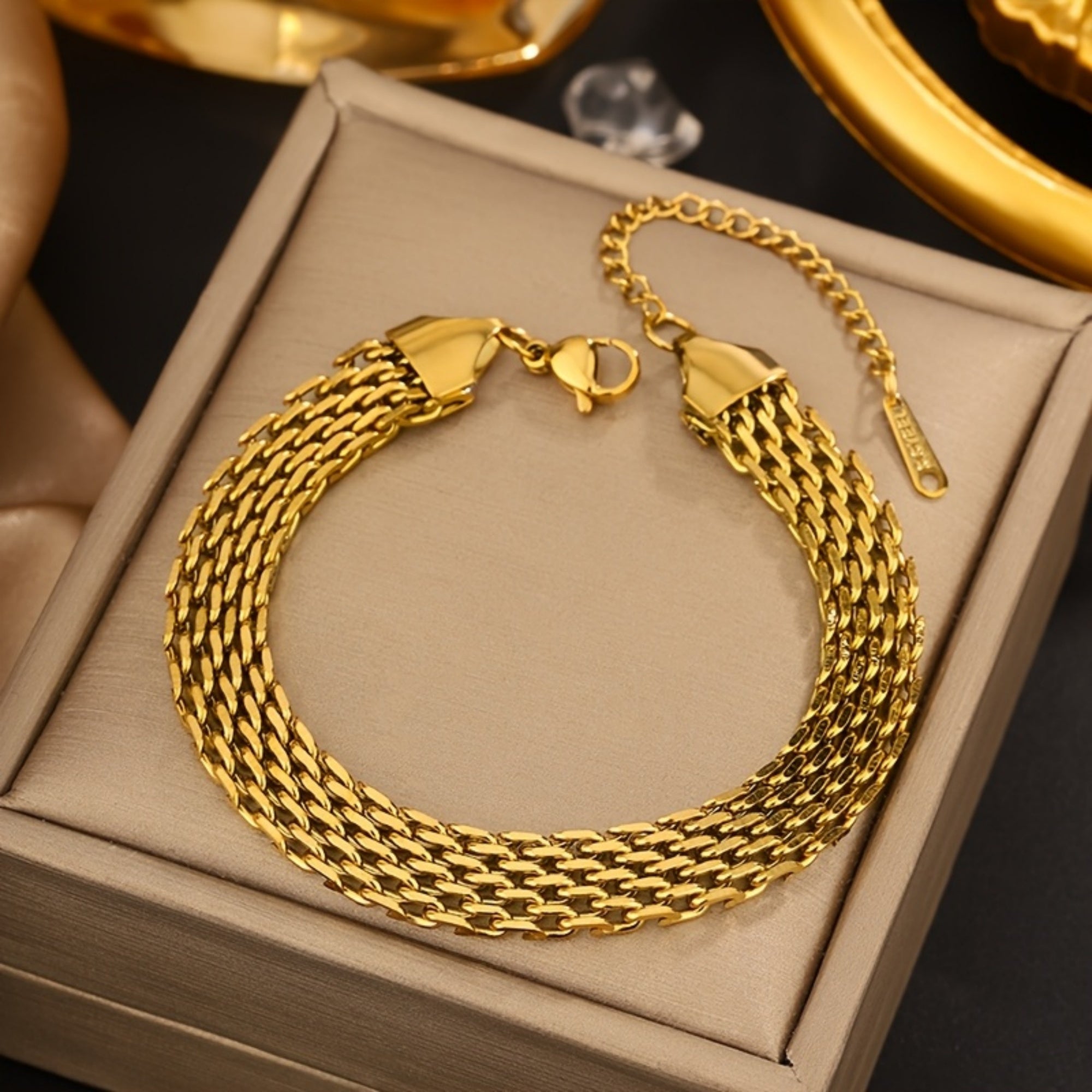 1 Piece 18K Gold Plated Stainless Steel Bracelet – Exquisite Braided Texture, Retro Edgy Women’s Jewelry, Minimalist High-End Style for Daily Layering & Banquets, Perfect Holiday & Birthday Gift