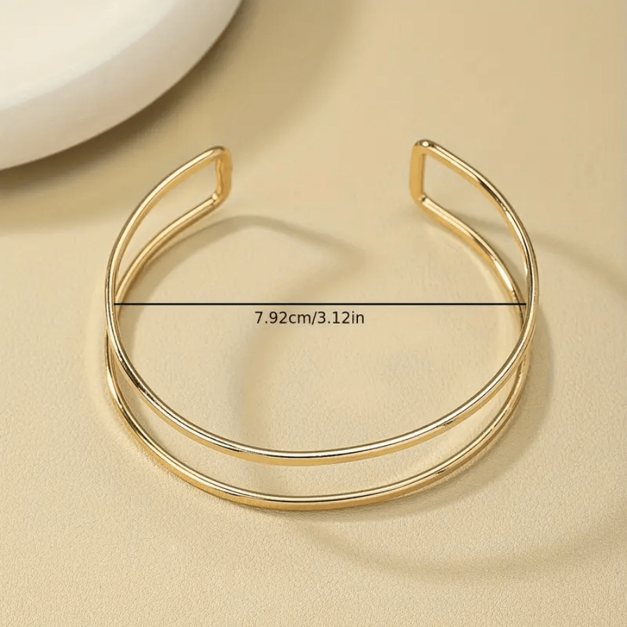 1 Piece Of Classic Double C Adjustable Metal Wire Gold Bracelet, High Quality Elegant Womens Fashion Jewelry, Long Lasting All Season Accessory, Daily Party Wearing Ornament, Nice Gift for Birthday & Anniversary