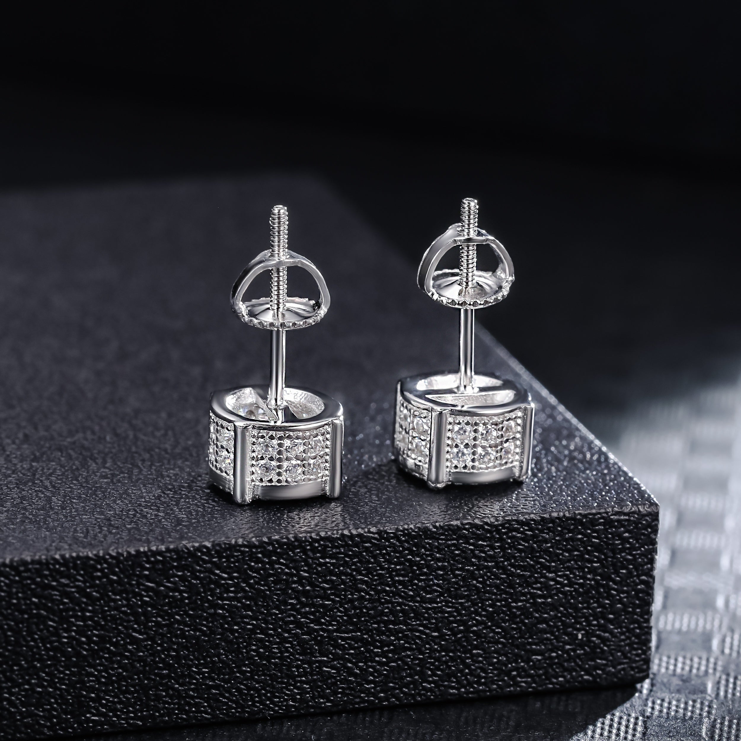 Unisex Retro Four Prong Round Ear Studs, Minimal Classic Design Earrings, Perfect Jewelry Gift for Birthday, Wedding Anniversary and Holidays, Great Present for Friends, Partners & Family