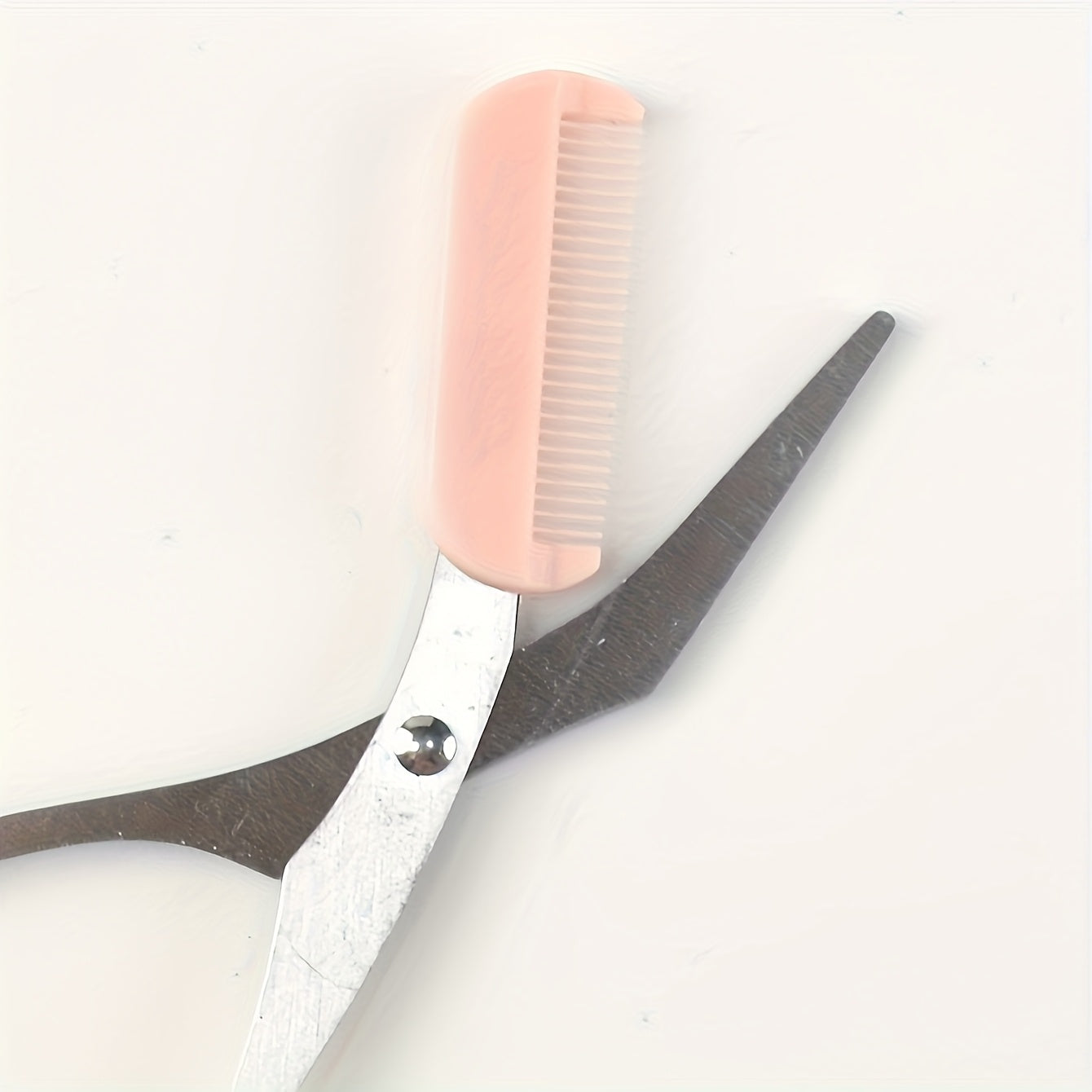 1 Piece Eyebrow Scissors with Built-in Comb, Professional Precision Eyebrow Trimming Shears with Safety Protective Cover, Sharp Blades & Comfort Grip Handle, Portable Manual Beauty Tool for Home & Travel, Perfect Beauty Gift