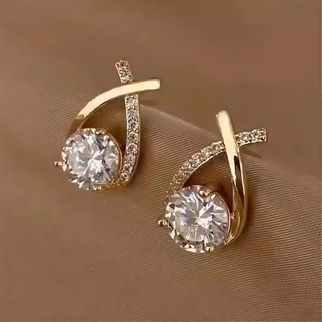 1 Pair of Fashionable & Elegant Gold Stud Earrings – Adorned with Sparkling Cubic Zirconia, Cute Stylish Design Perfect for Daily Wear, Travel & Celebration Events