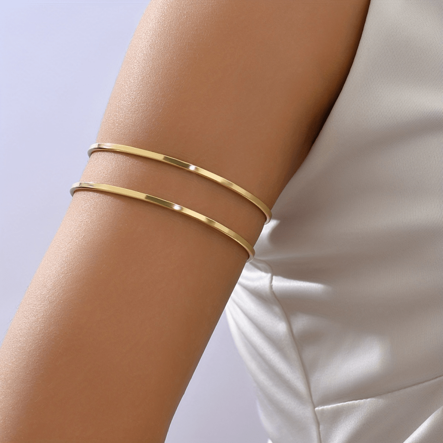 1 Piece Of Classic Double C Adjustable Metal Wire Gold Bracelet, High Quality Elegant Womens Fashion Jewelry, Long Lasting All Season Accessory, Daily Party Wearing Ornament, Nice Gift for Birthday & Anniversary